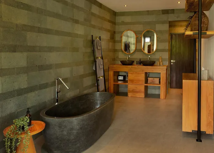 Villa Balidroomvilla Mangrove - Full Serviced - Beachside *