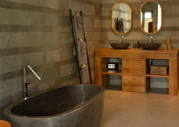 Villa Balidroomvilla Mangrove - Full Serviced - Beachside